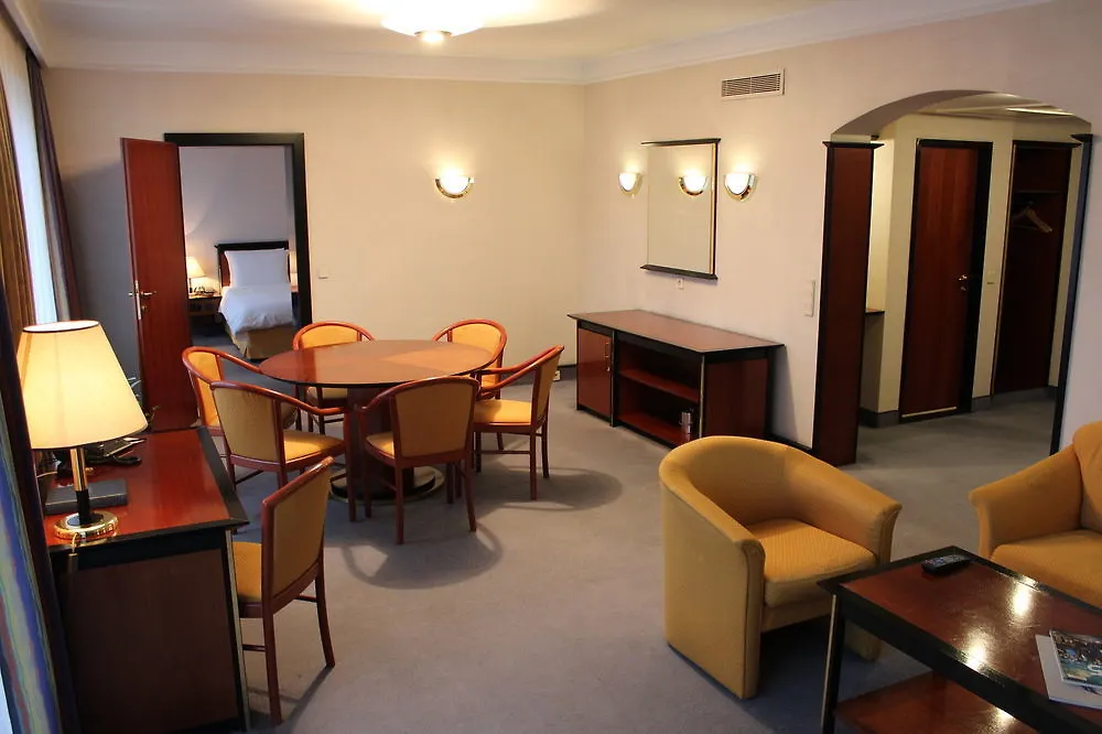 Rahat Palace Hotel Αλμάτι