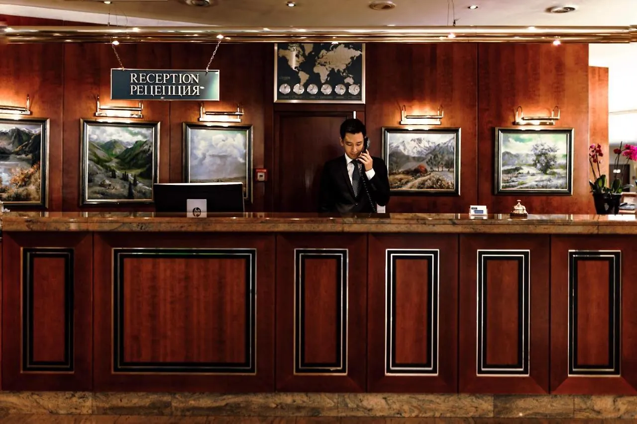 Rahat Palace Hotel Almaty 5*,